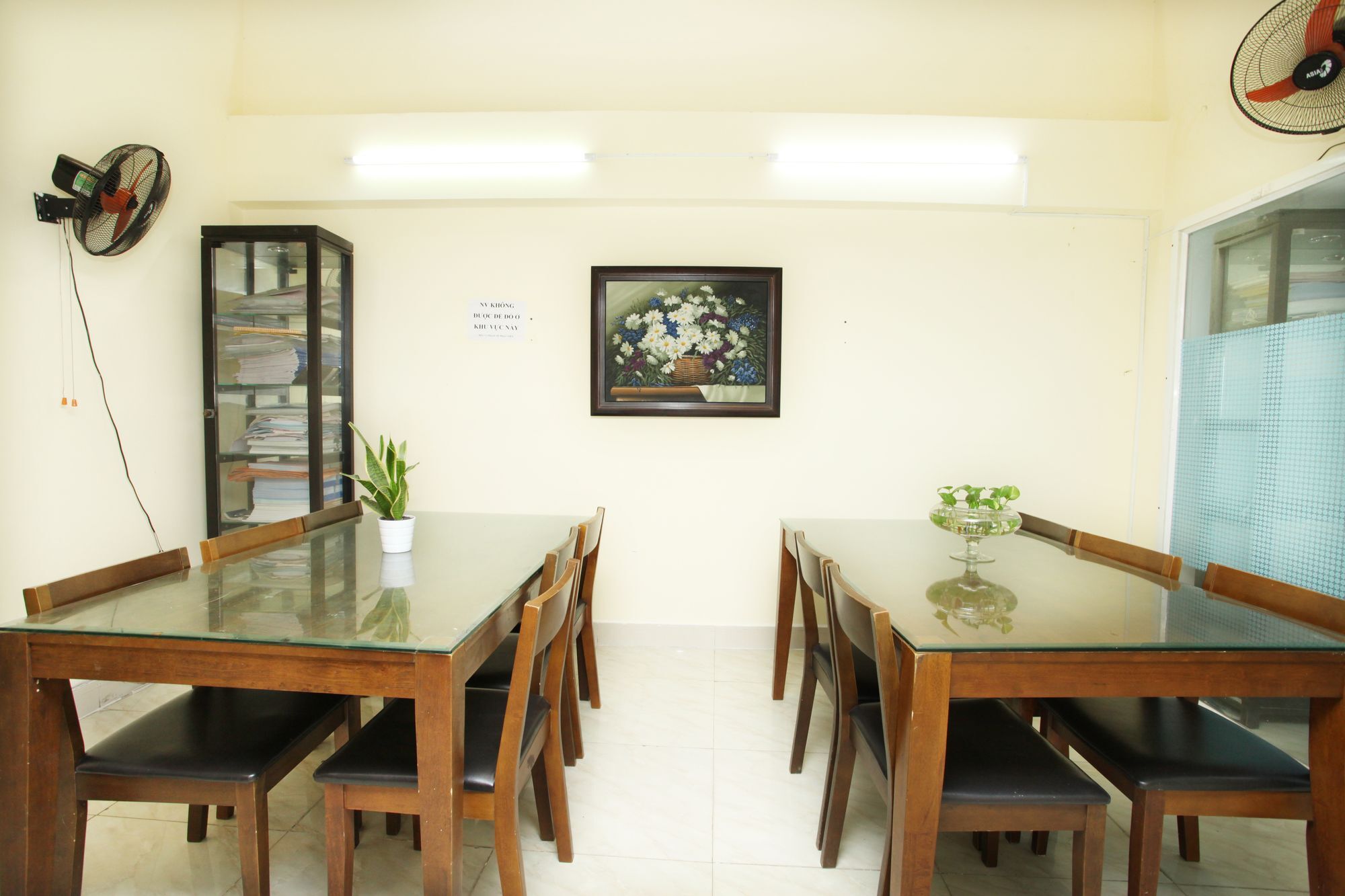 Khách sạn Legend